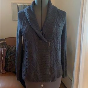 Eddie Bauer - Lovely cable knit sweater